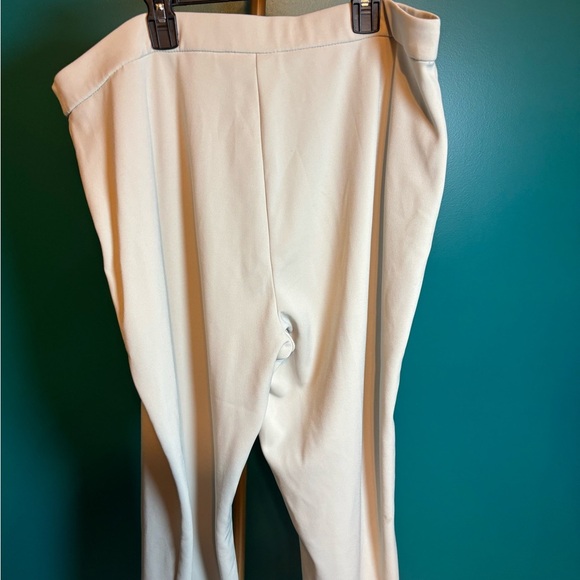 Susan Graver Cream Ankle Cropped Pants - Picture 2 of 5